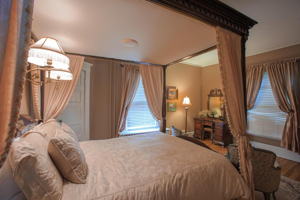 The Lion And The Rose Bed And Breakfast Asheville Kültér fotó